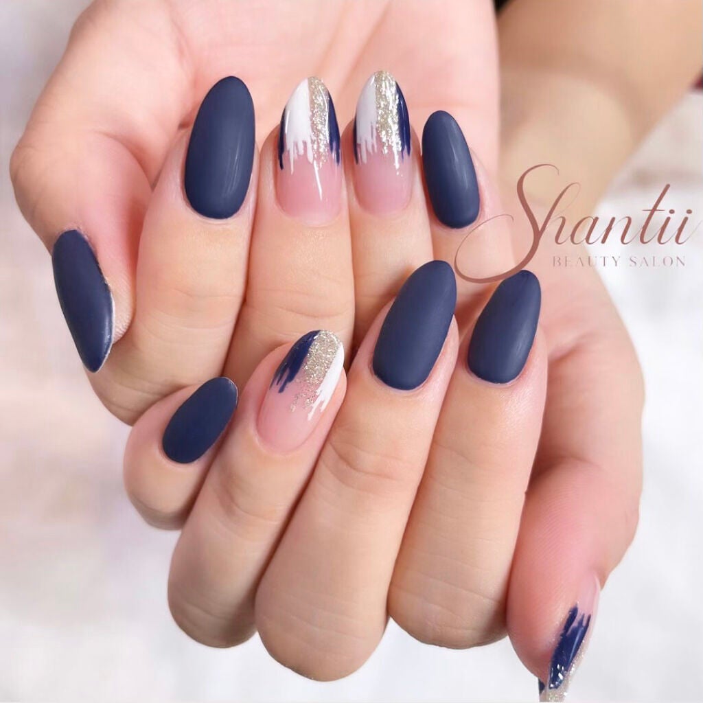 AYA on LIPS 「.#今月のAYAネイル9月のネイル❤️驚くほど可愛くない??..」(2枚目)