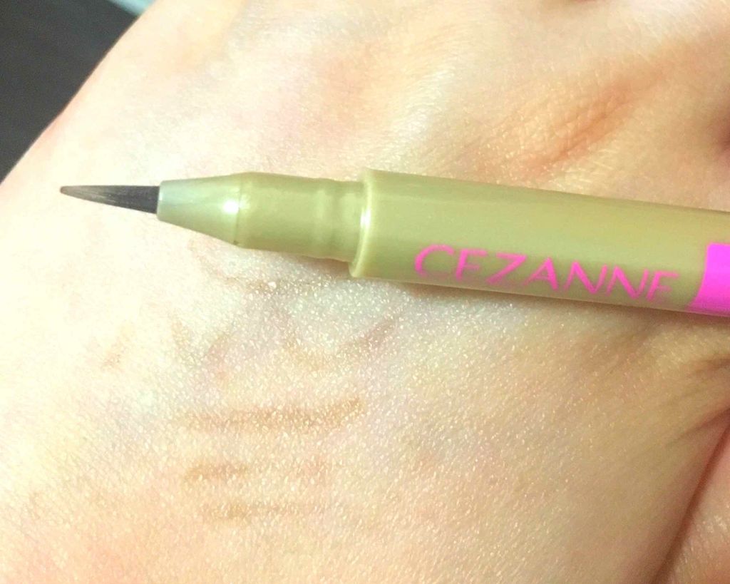 描くふたえアイライナー/CEZANNE/リキッドアイライナーを使ったクチコミ(1枚目)