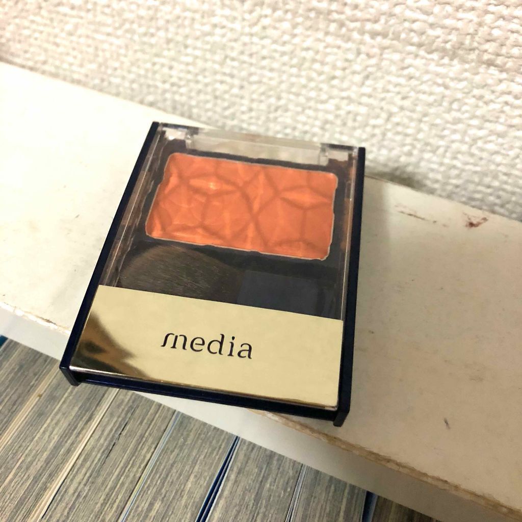 ブライトアップチークN/media/パウダーチークを使ったクチコミ(1枚目)