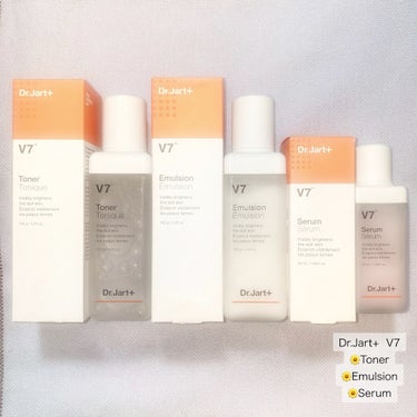 💛Dr.Jart＋
左から〜
ドクタージャルト  V7  Toner
ドクタージャルト Dr.Jart+ V7 Emulsion
ドクタージャルト V7リニューアルセラム


商品名当たってるかしら？（