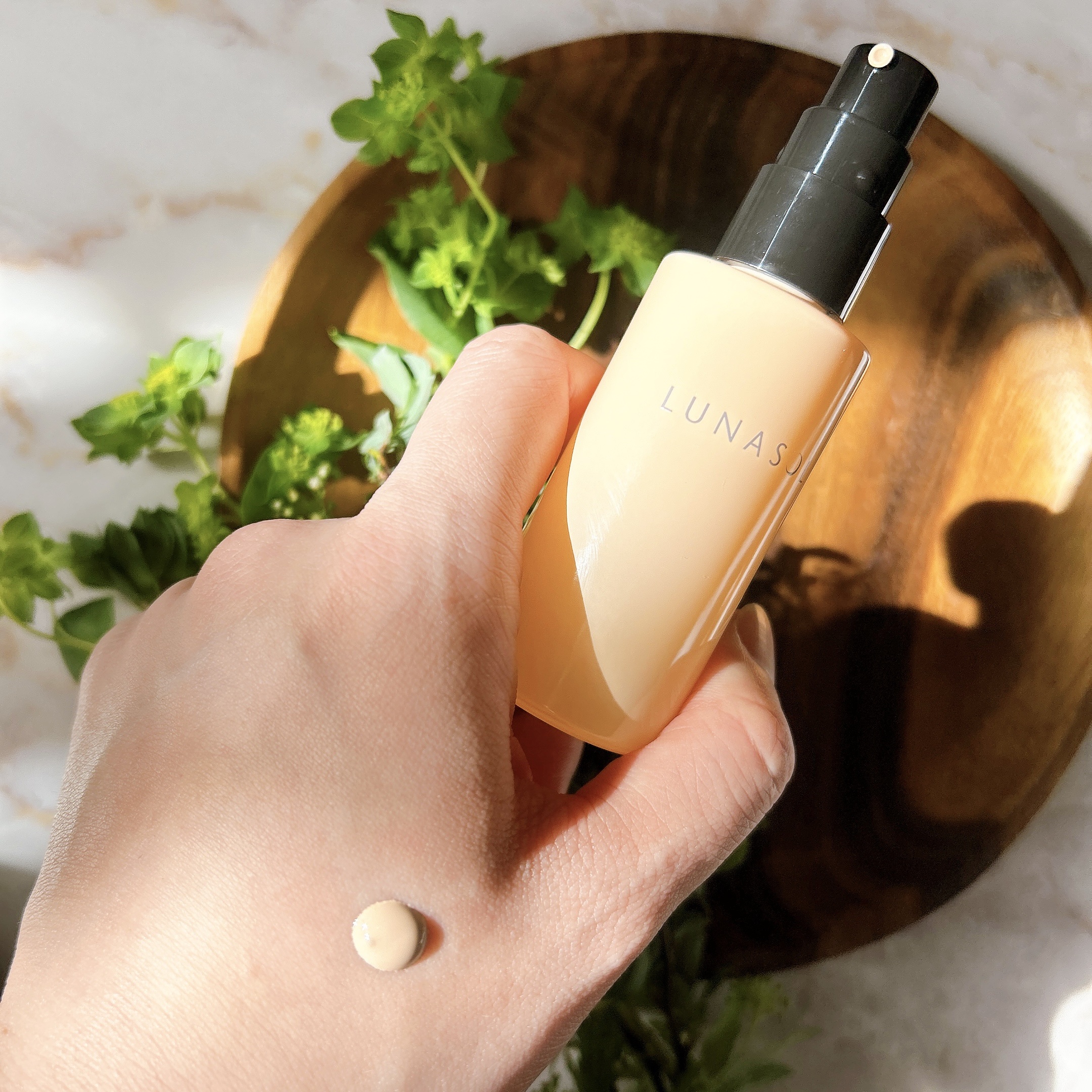 クラリティフロウリクイド/LUNASOL/リキッドファンデーションを使ったクチコミ（3枚目）