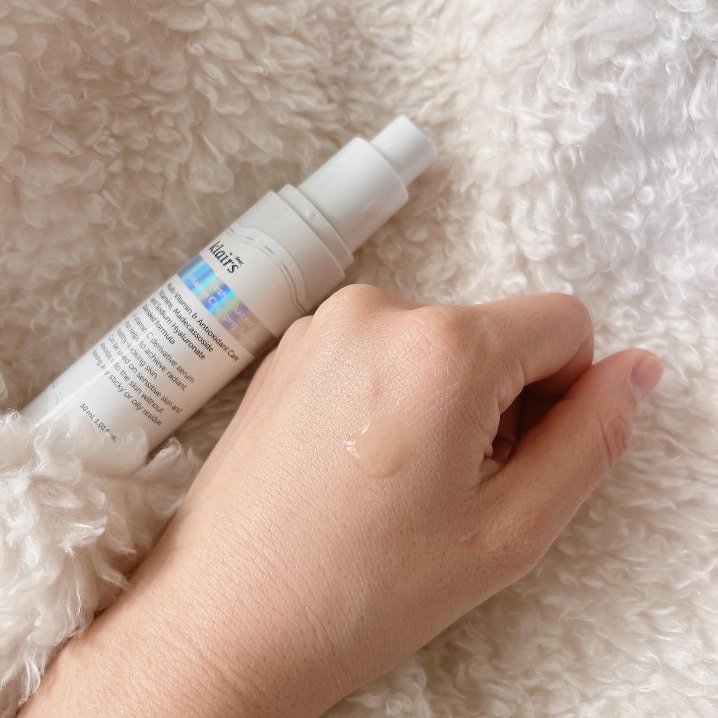 フレッシュリージュースドビタミンチャージングセラム(30ml)/Klairs/美容液を使ったクチコミ(4枚目)