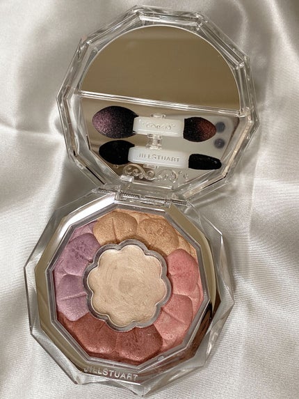ジルスチュアート ブルームクチュール アイズ/JILL STUART/アイシャドウパレットを使ったクチコミ(2枚目)
