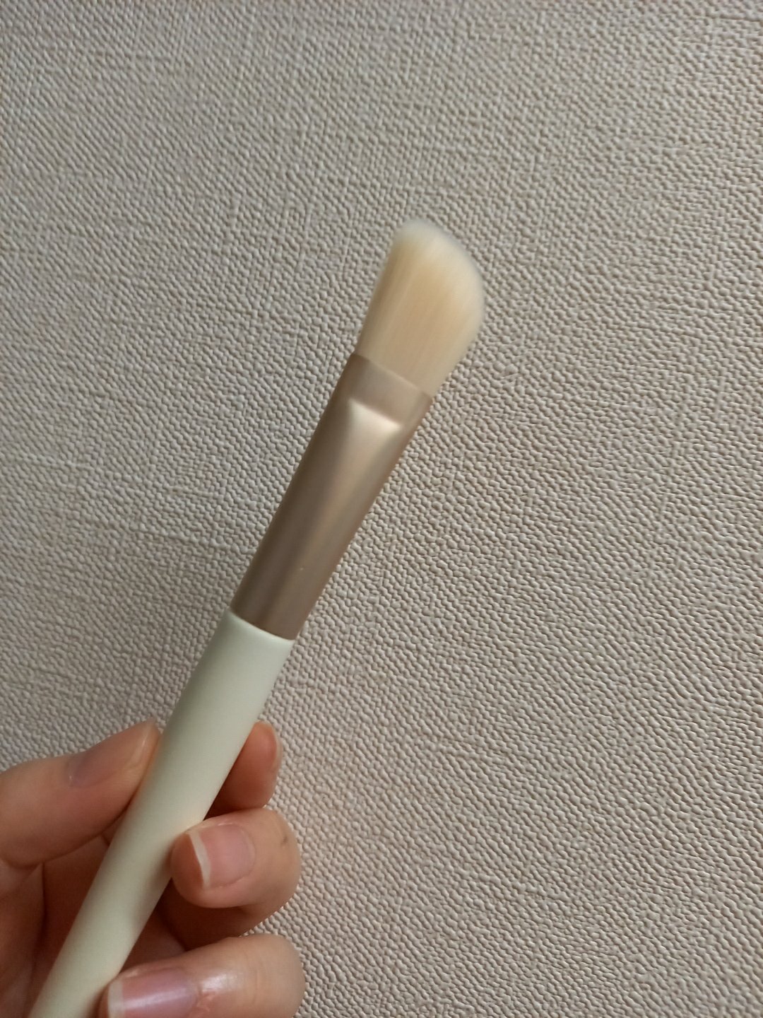 ごくふわブラシ/DAISO/メイクブラシを使ったクチコミ（2枚目）