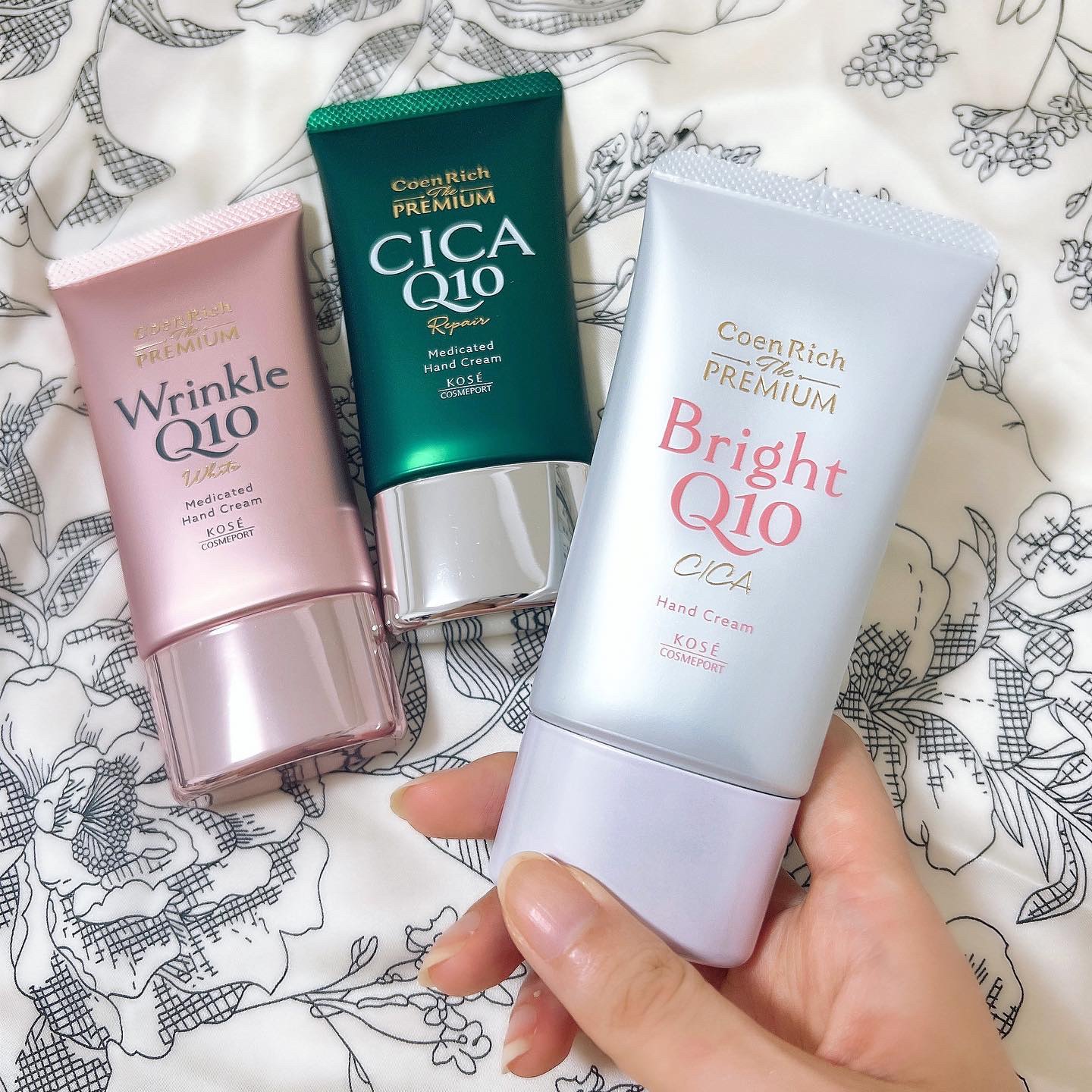 コエンリッチ ザ プレミアム ライトアップ モイストガード ハンドクリーム/コエンリッチQ10/ハンドクリームを使ったクチコミ（1枚目）