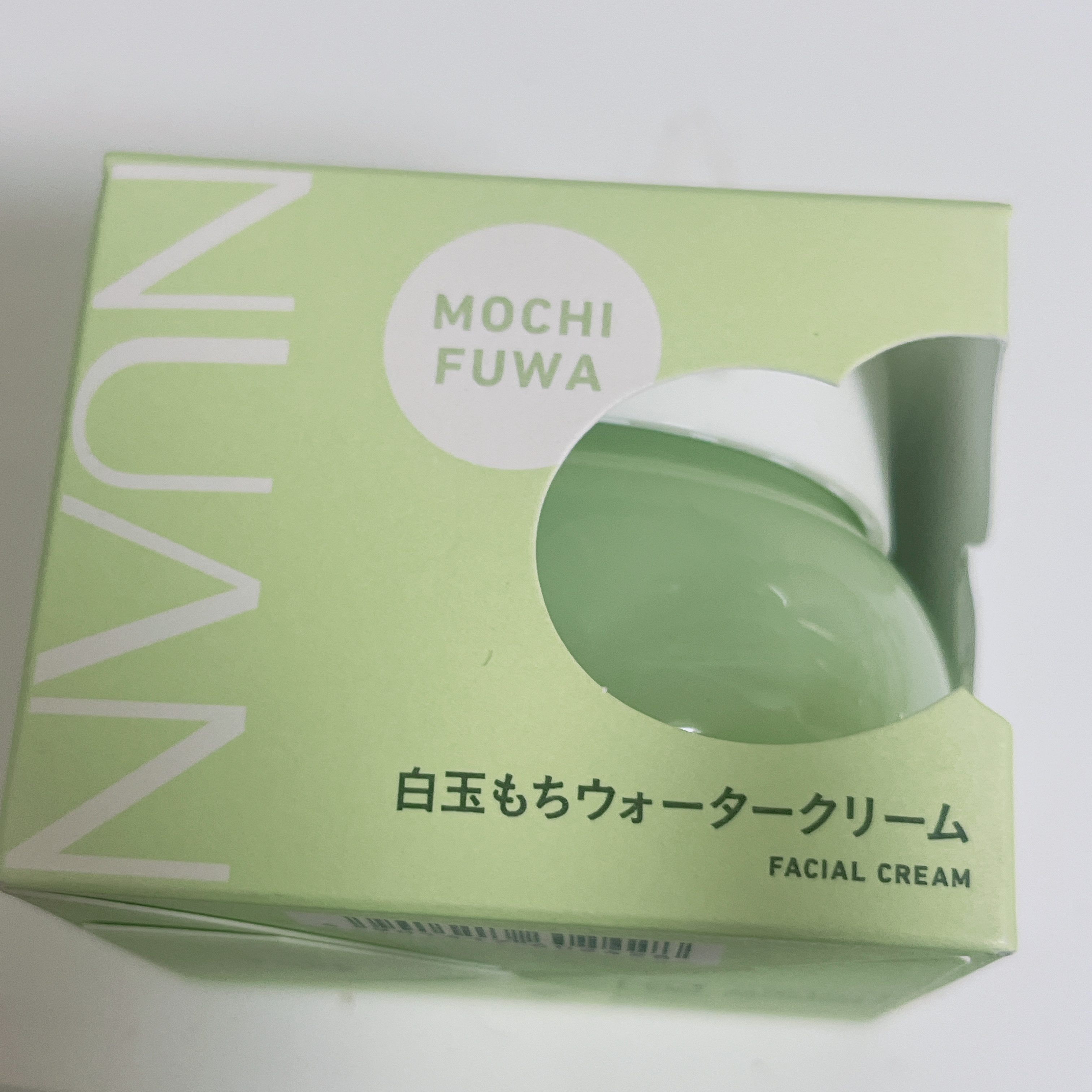 NUAN 白玉もちウォータークリームのクチコミ「NUAN
白玉もちウォータークリーム

これ使い始めて2週間くらい経つんですが
めっちゃ肌が白.....」（2枚目）