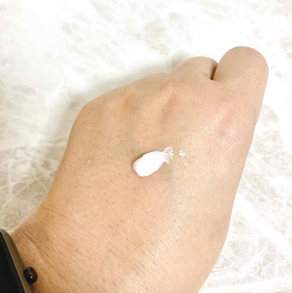 プレミアムハンドクリーム/アトリックス/ハンドクリームを使ったクチコミ（2枚目）