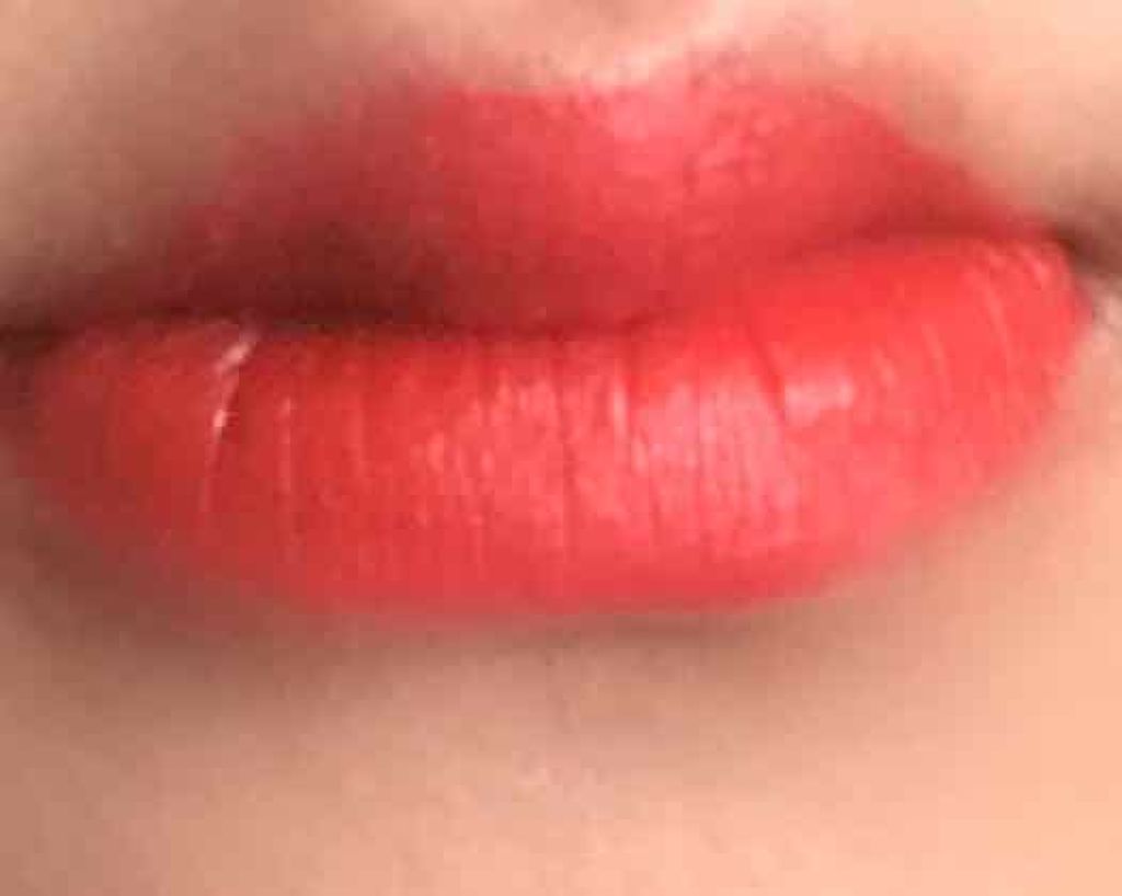 ルージュシグネチャー /ロレアル パリ/リップグロスを使ったクチコミ（2枚目）