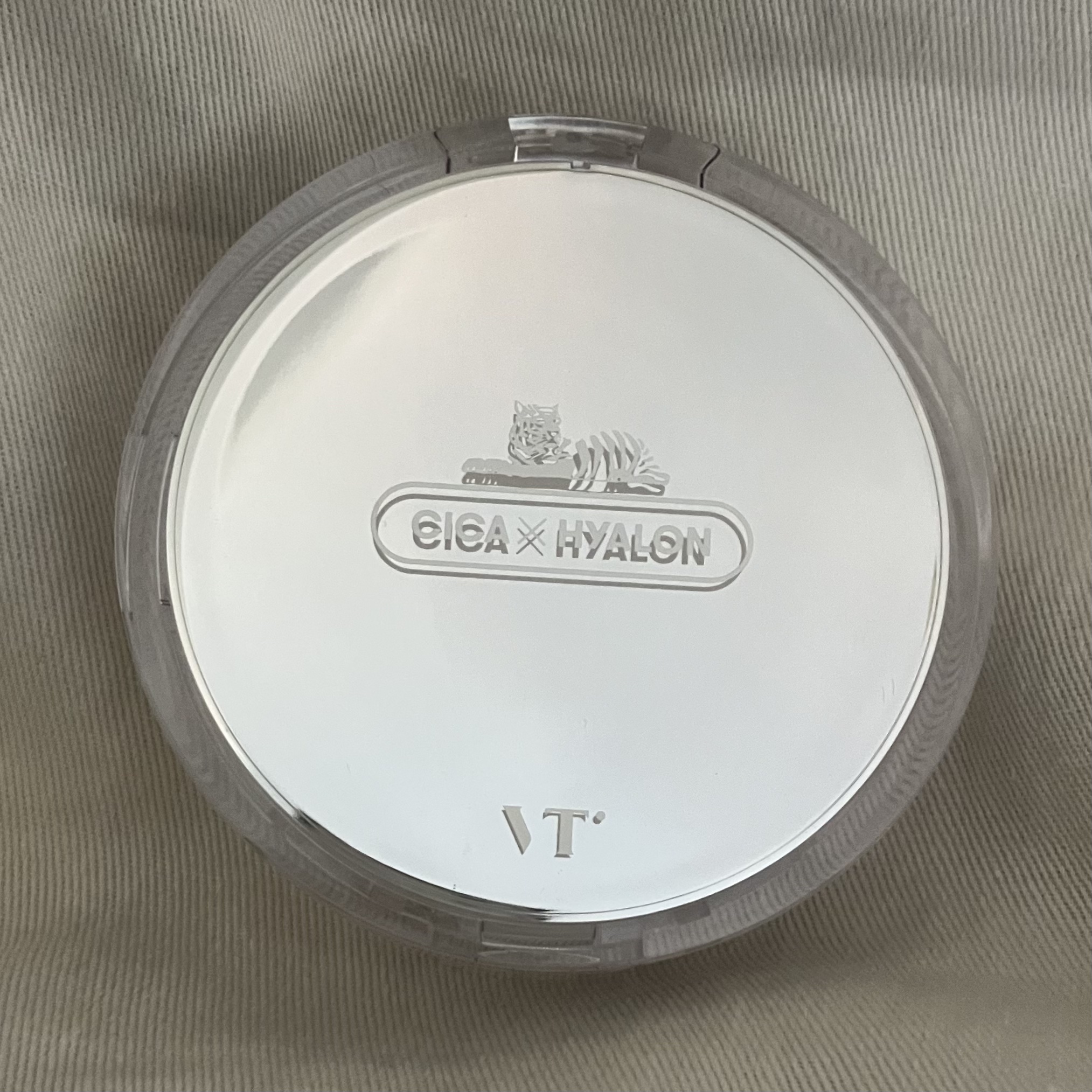 CICA エアリーフィットカバークッション 23 ナチュラルベージュ/VT/クッションファンデーションを使ったクチコミ（1枚目）