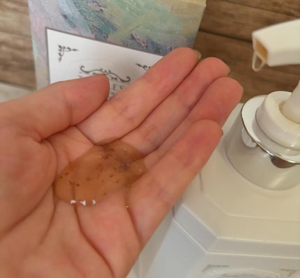 パフュームハンドクリーム リリームスクホワイトティーの香り/TEABLESS/ハンドクリームを使ったクチコミ(3枚目)