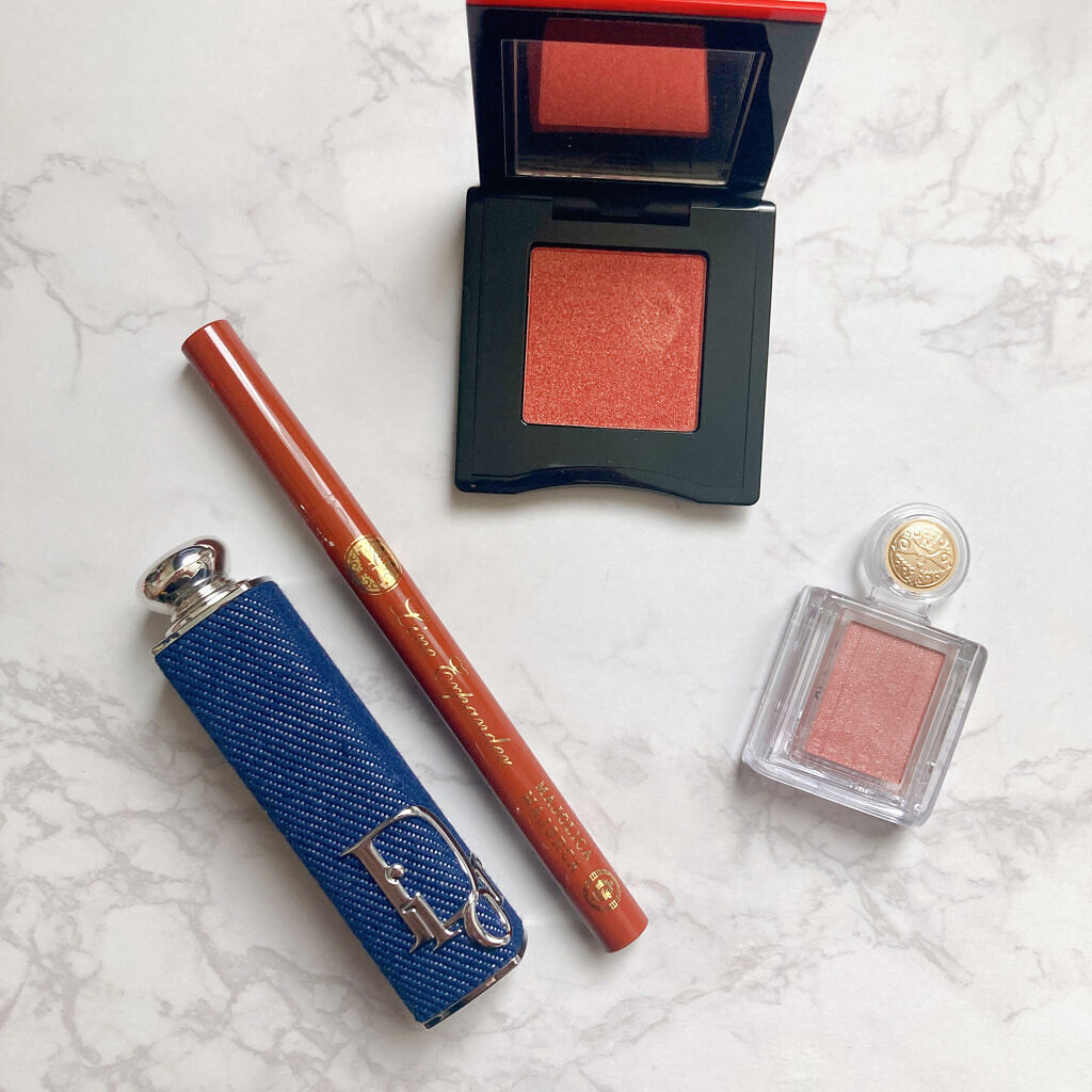 シャドーカスタマイズ/MAJOLICA MAJORCA/単色アイシャドウを使ったクチコミ（1枚目）