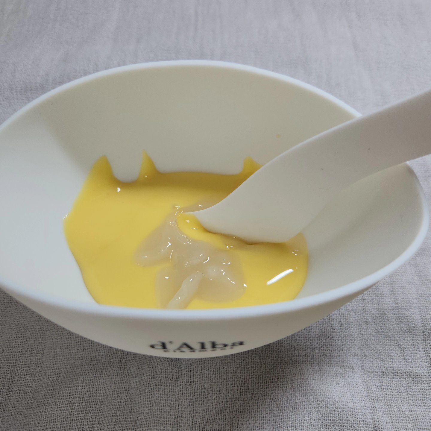 WHITE TRUFFLE SERUM & CREAM MODELING MASK/ダルバ/その他スキンケアを使ったクチコミ（3枚目）