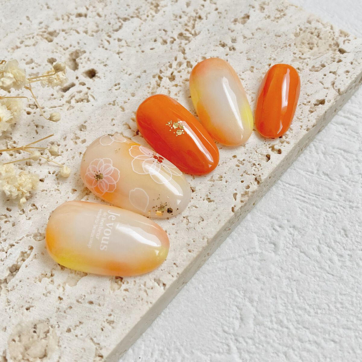 WSPT JAPAN ドラマティックネイルカラーパレットのクチコミ「アイシャドウみたいなネイルツール
#グラデーションパウダー を使った
ふんわりニュアンスネイル.....」（3枚目）