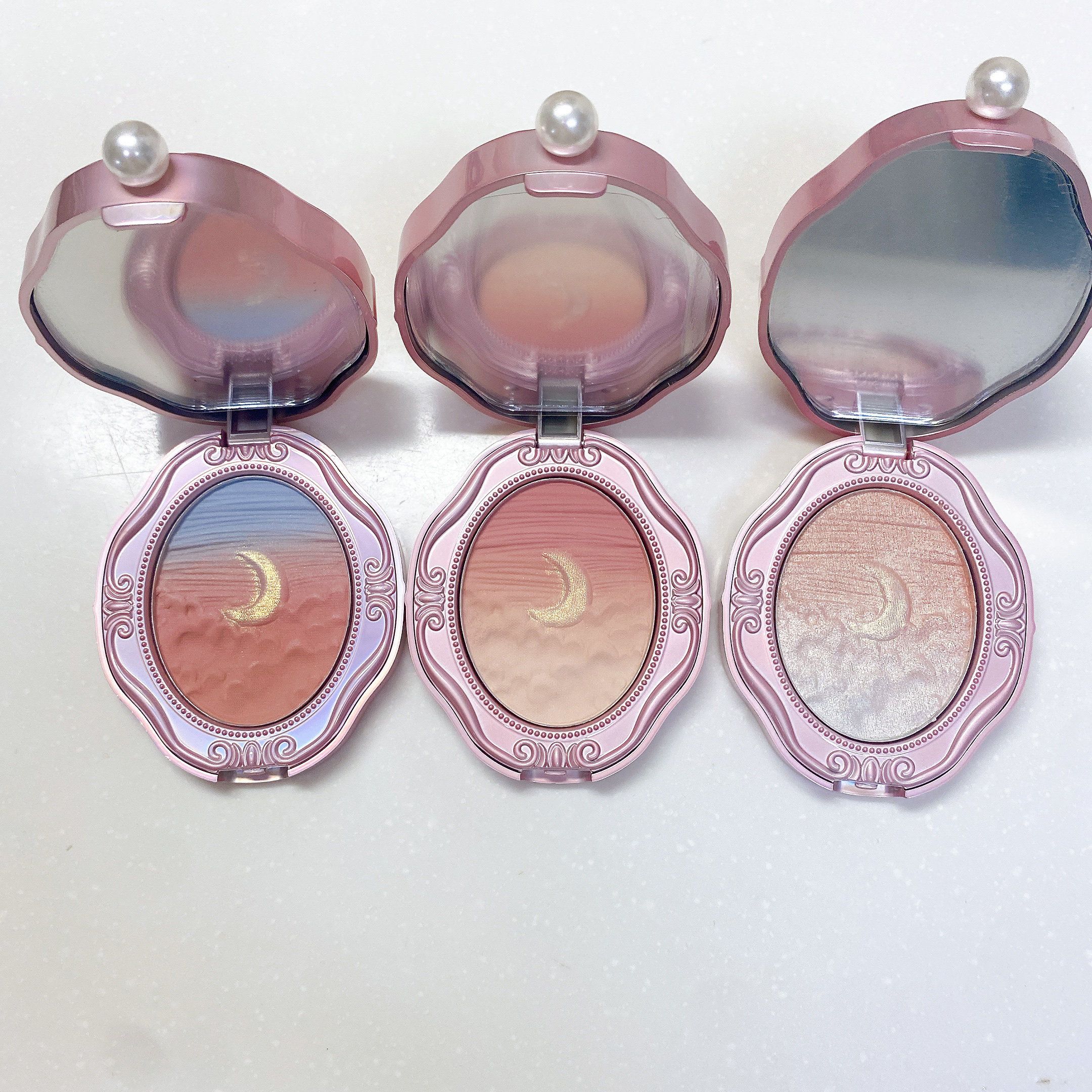 女王のカメオグラデーションチーク/COLORROSE/パウダーチークを使ったクチコミ（1枚目）