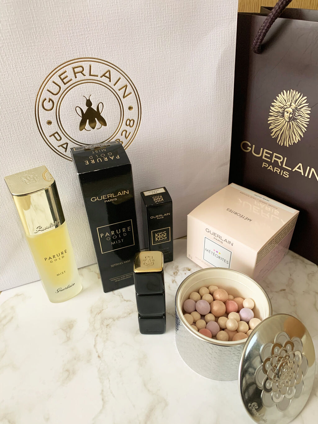 メテオリット ビーユ/GUERLAIN/フェイスパウダーを使ったクチコミ（2枚目）