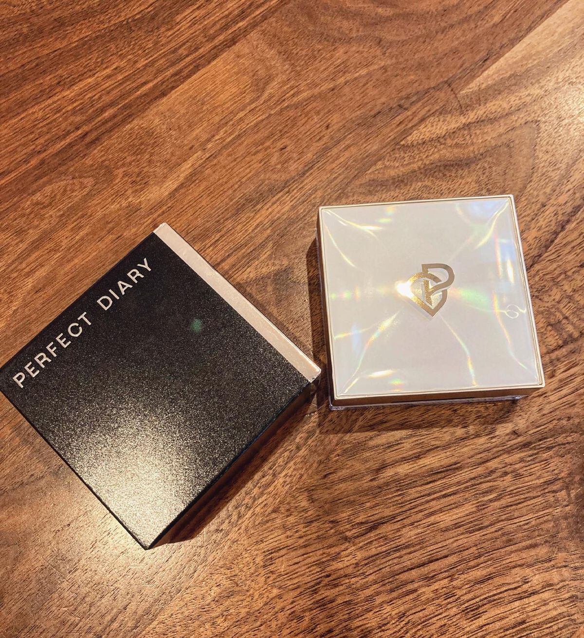 【PERFECT DIARY (パーフェクトダイアリー)パール SmartLock ルースパウダー】を
いただきました！！

つやつやのくすみ知らずな
お肌になれるよー☺️！！

#perfectdiary #パーフェクトダイアリー
#ルー