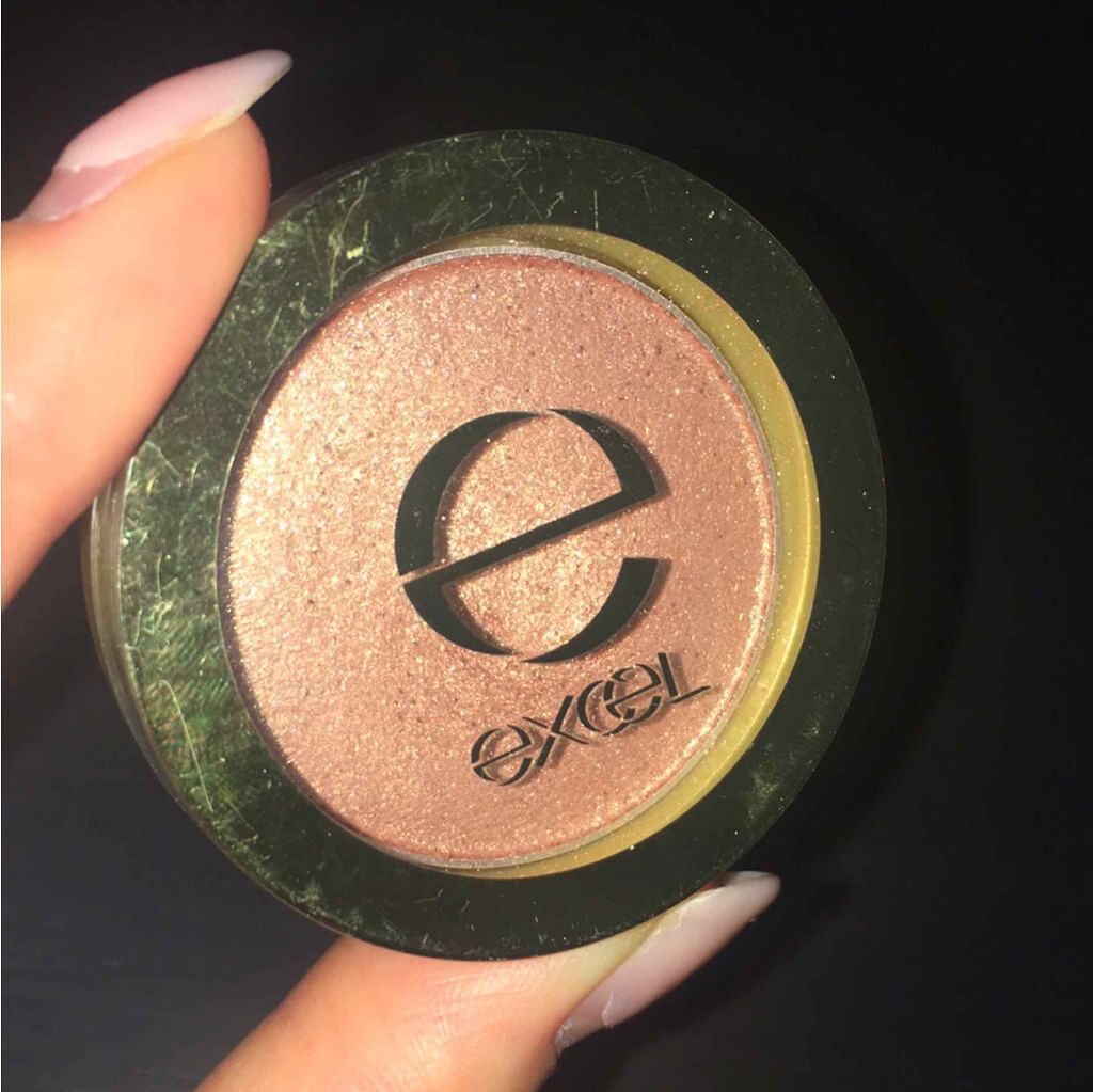 シャイニーシャドウ N/excel/単色アイシャドウを使ったクチコミ(1枚目)