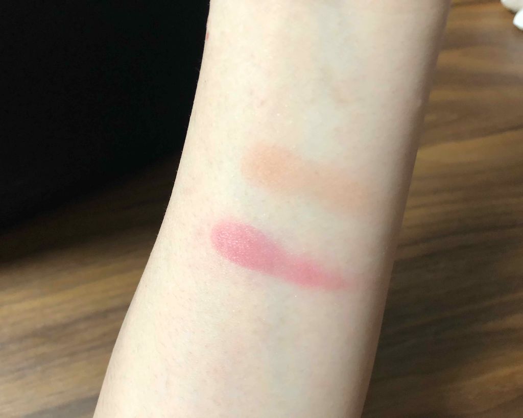 ブラッシュ カラー インフュージョン 03 ポメグラニット/ローラ メルシエ/パウダーチークを使ったクチコミ（3枚目）