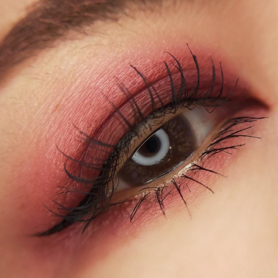 Joocyee DAYDREAMERS シングルアイカラーのクチコミ「JOOCYEEシングルアイシャドウ【M133】❤️❤️ダークレッドで少し毒っぽく☠️❤️

画.....」（3枚目）