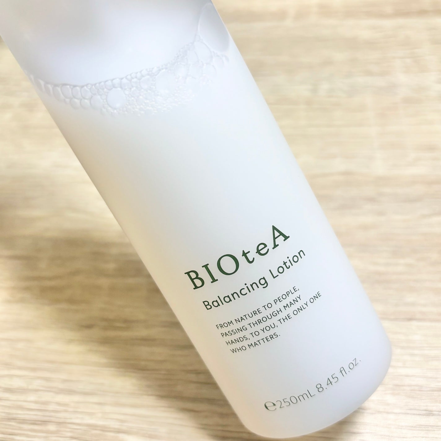 ビオテアバランシングローション〈スキン&頭髪用ローション〉 and us