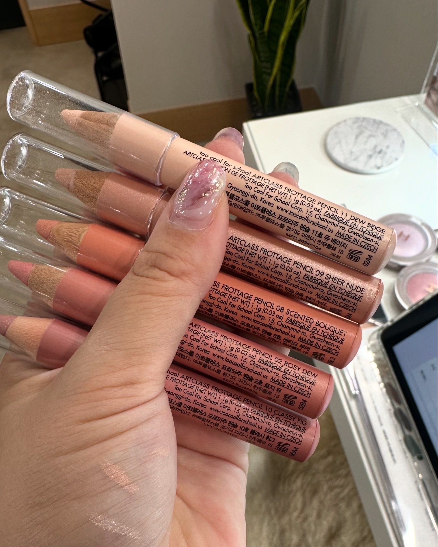 アートクラス フロッタージュペンシル/too cool for school/スティックアイシャドウを使ったクチコミ（3枚目）