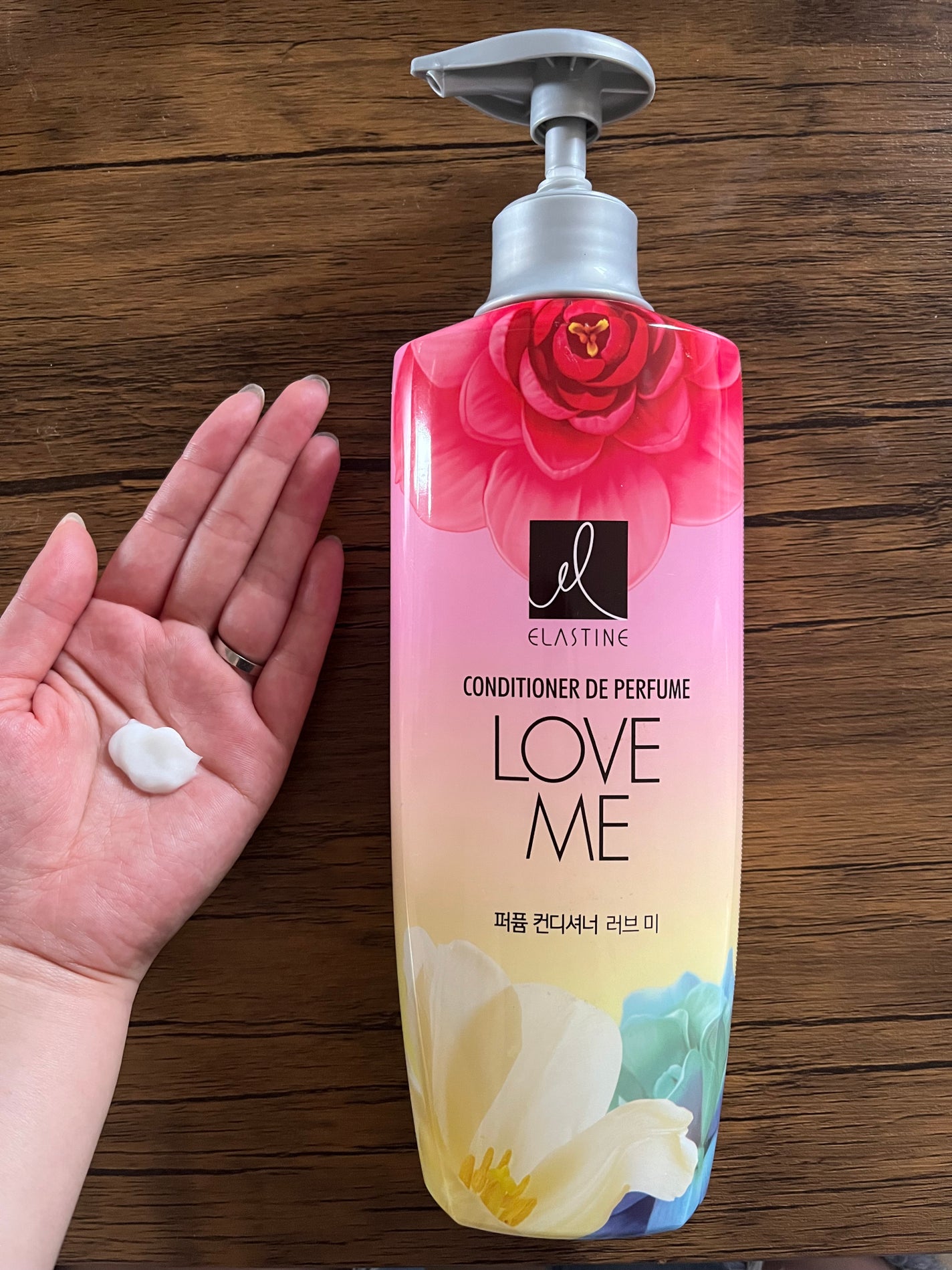 パフュームシャンプー&コンディショナー/エラスチン/シャンプー・コンディショナーを使ったクチコミ(3枚目)