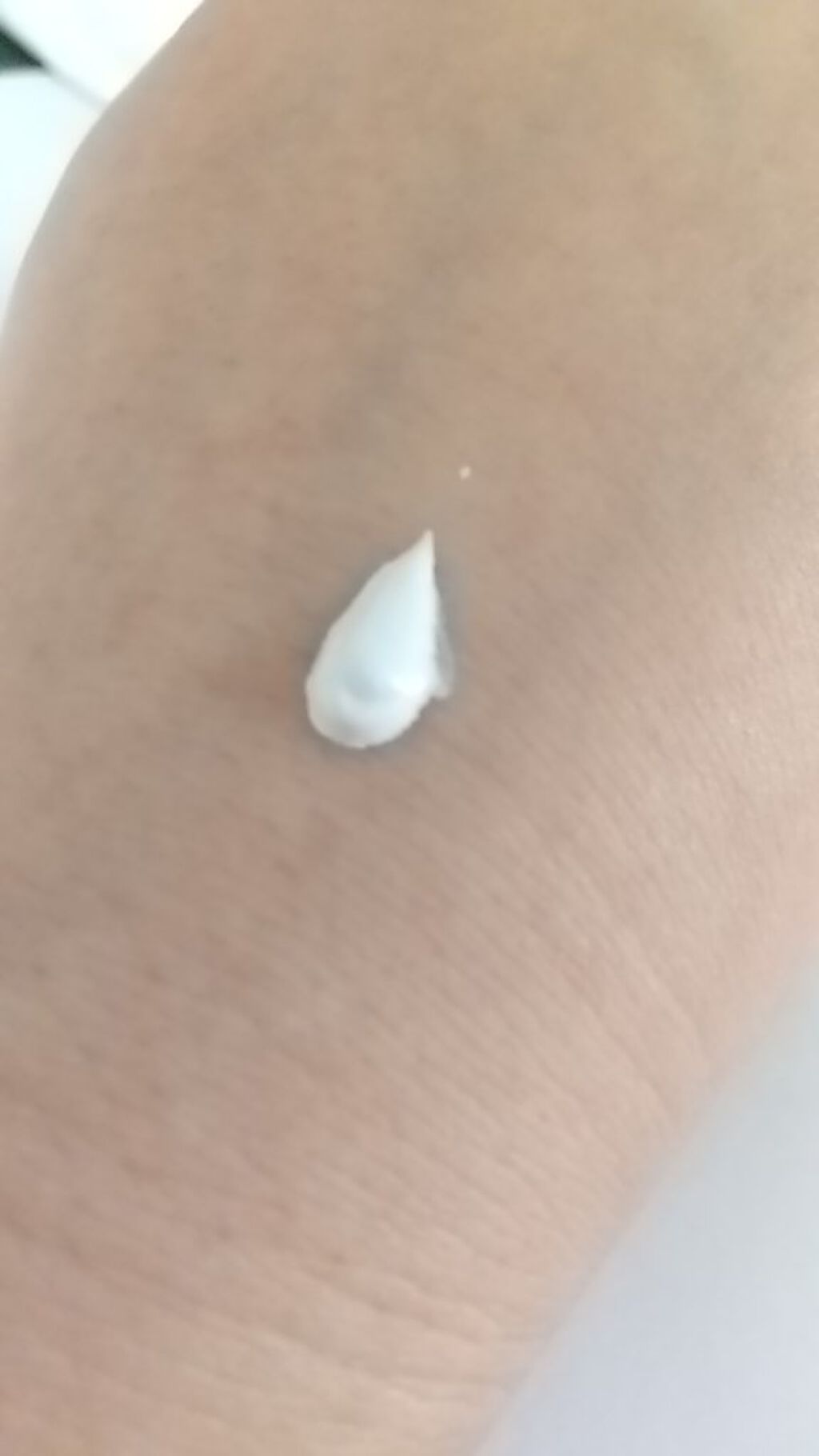 ブライトピュアベースCC フィルターホワイト/CandyDoll/CCクリームを使ったクチコミ（3枚目）