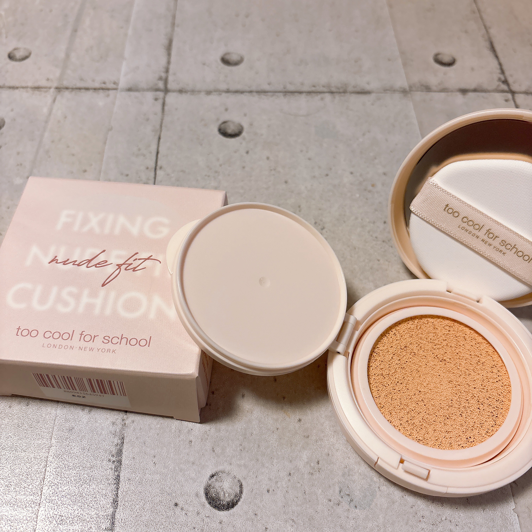 フィクシングヌードクッション #2W ウォームアイボリー/too cool for school/クッションファンデーションを使ったクチコミ（2枚目）