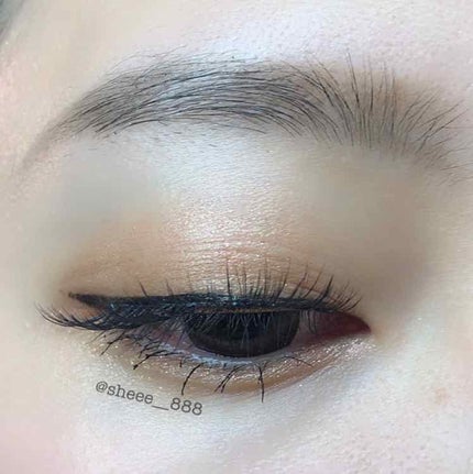 リュクス アイシャドウ リッチスパークル 02 サンフレア/BOBBI BROWN/単色アイシャドウを使ったクチコミ(3枚目)