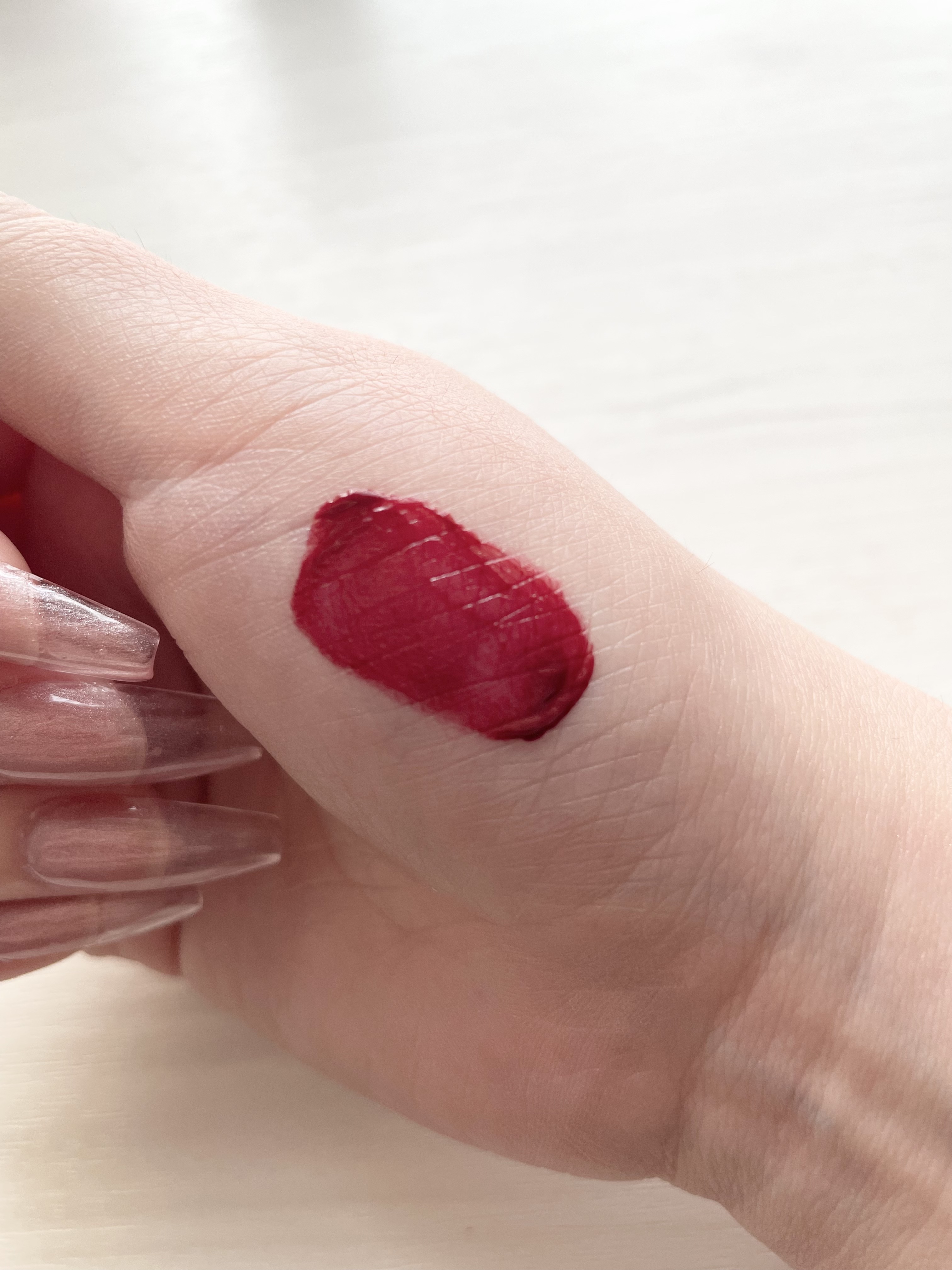 ジューシーラスティングティント/rom&nd/リップティントを使ったクチコミ（2枚目）