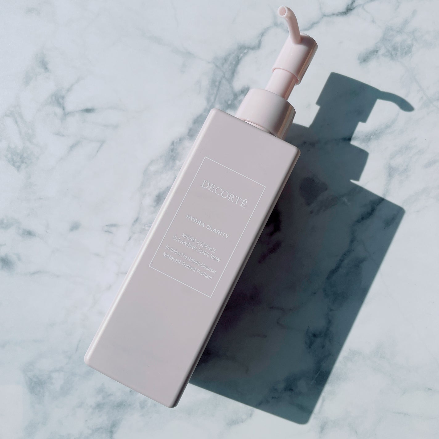 イドラクラリティ マイクロエッセンス クレンジングエマルジョン/DECORTÉ/ミルククレンジングを使ったクチコミ(1枚目)