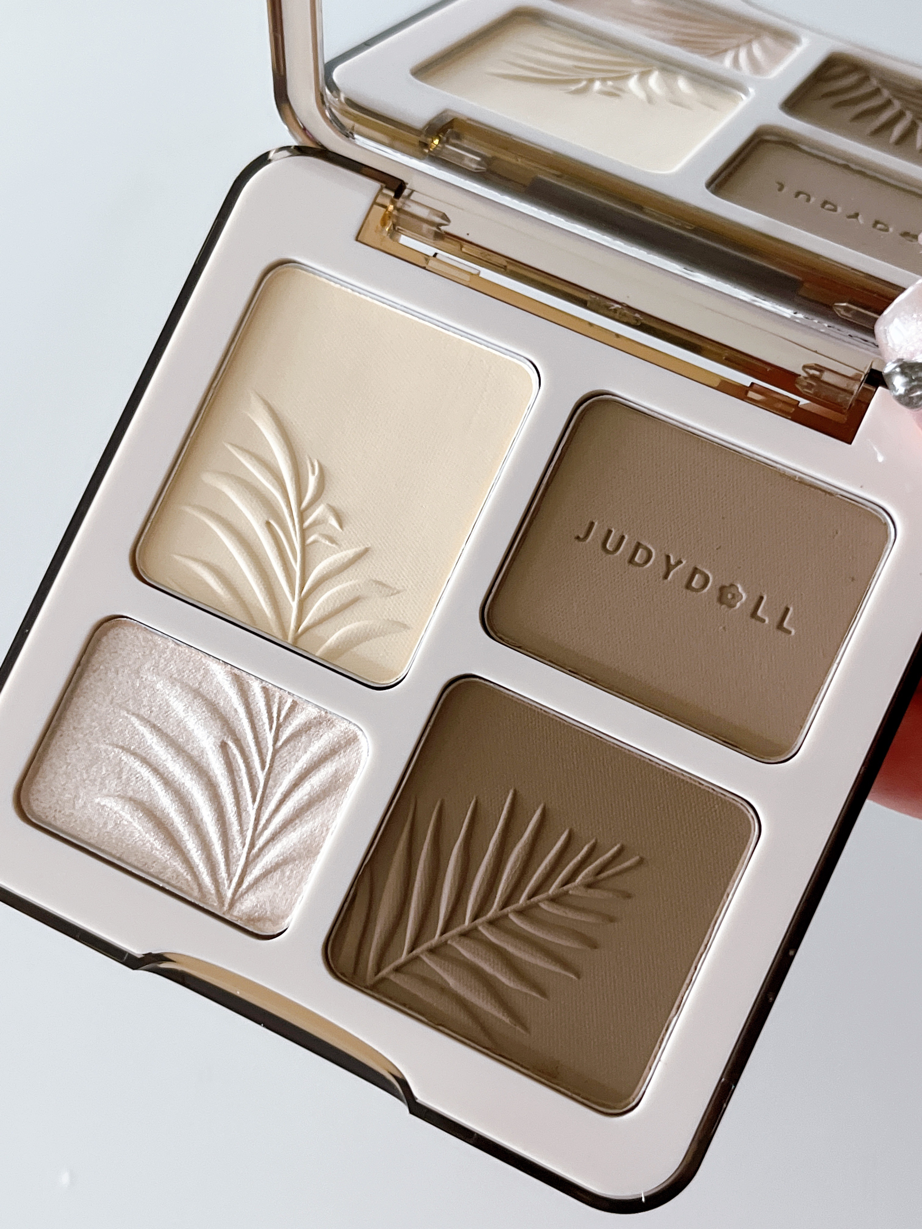 JUDYDOLL メリハリマスターパレット/JUDYDOLL/パウダーハイライトを使ったクチコミ（3枚目）