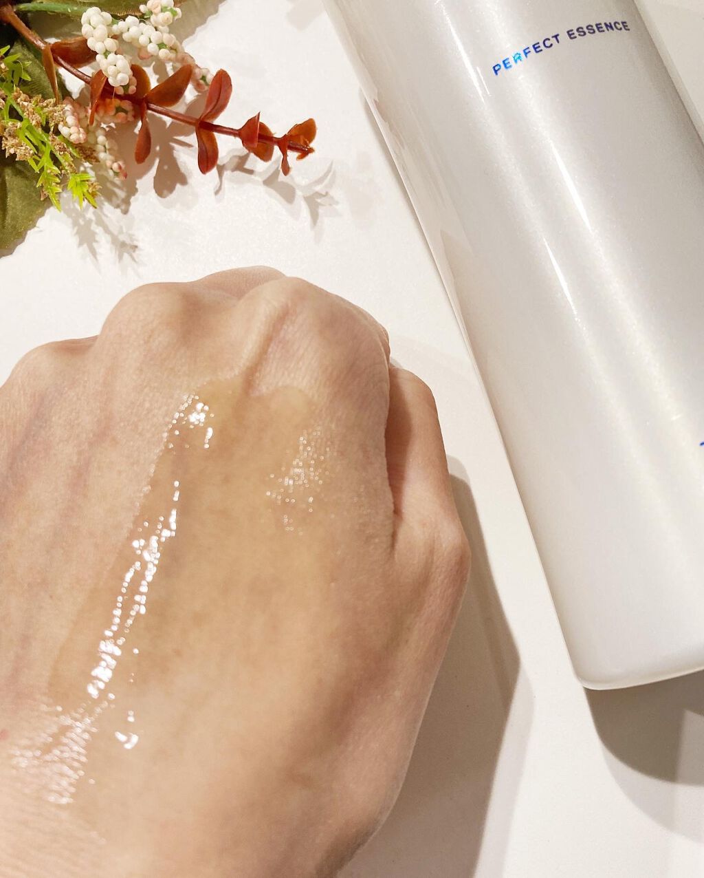 モイスチュアマイルドホワイト パーフェクトエッセンス/モイスチュアマイルド ホワイト/オールインワン化粧品を使ったクチコミ(4枚目)