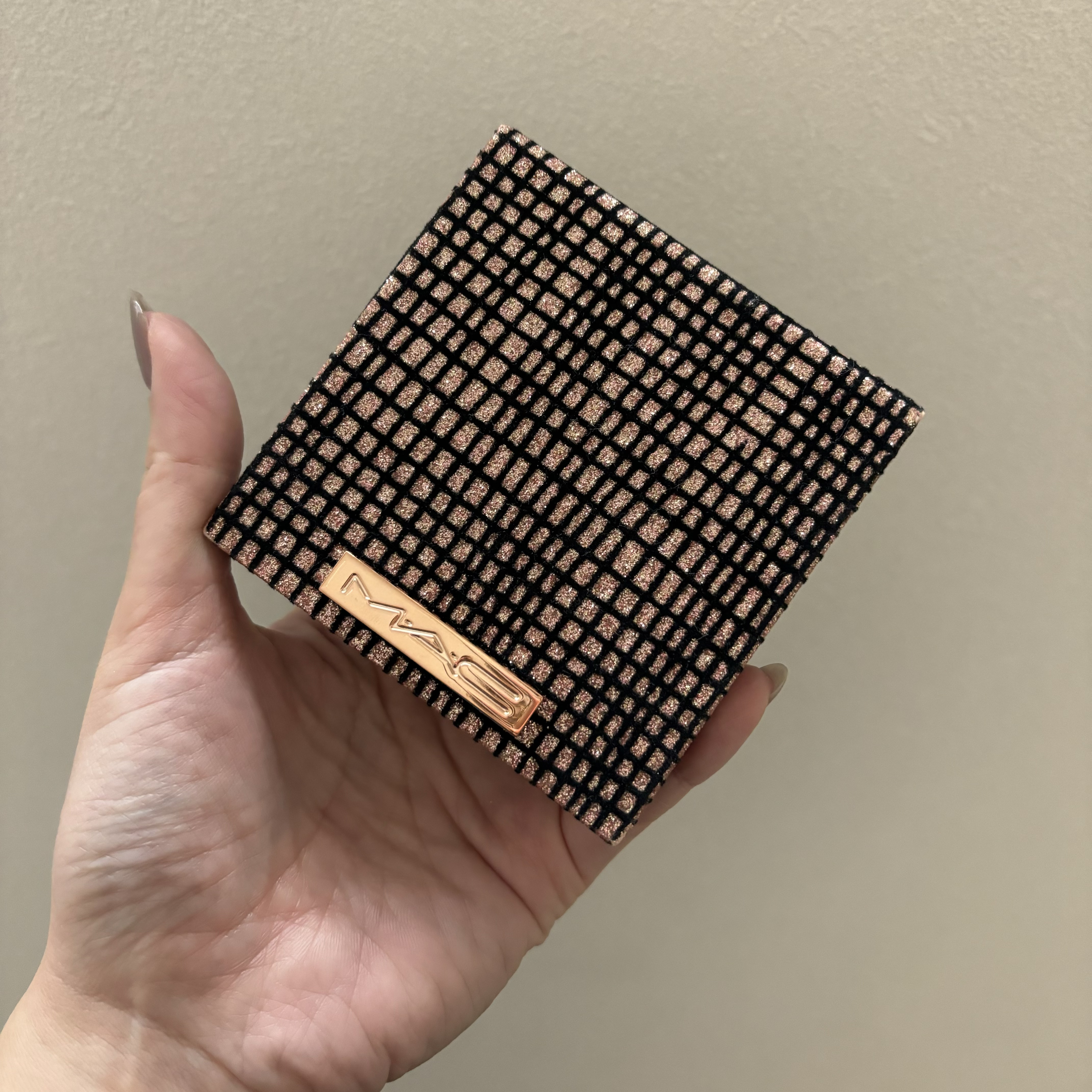 スター サイティング コンパクト/M・A・C/アイシャドウパレットを使ったクチコミ（2枚目）