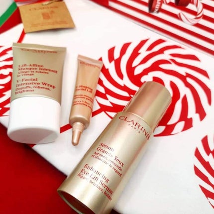 CLARINS V コントア シリーズ ホリデーキット (EEL)のクチコミ「大好きなグランアイセラムと他の人気すきんけあをお得に試せるクリスマスコフレ!
クラランスのクリ.....」(1枚目)