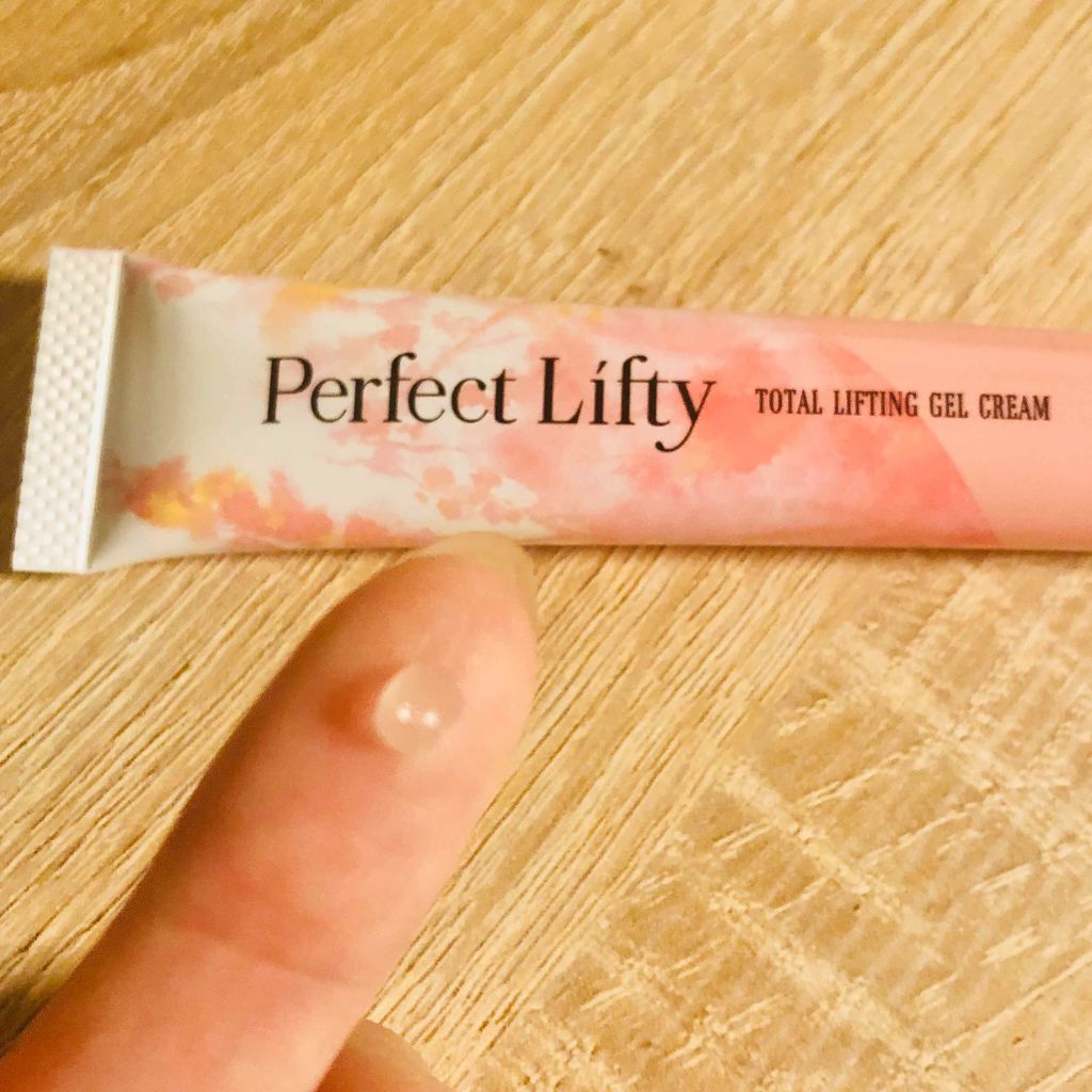 Perfect Lifty TOTAL LIFTING GEL CREAM/R&/フェイスクリームを使ったクチコミ(4枚目)