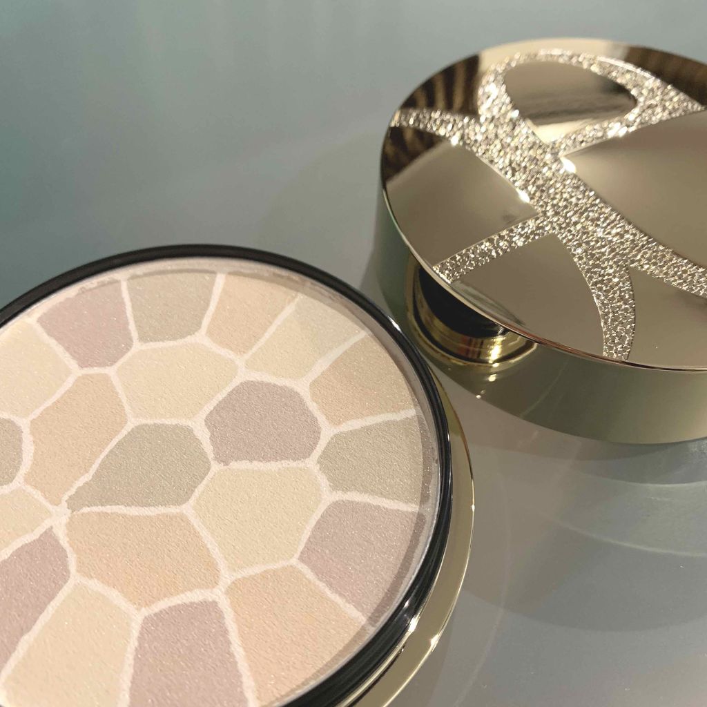 エレガンス ラ プードル オートニュアンス リクスィーズ/Elégance/プレストパウダーを使ったクチコミ(1枚目)