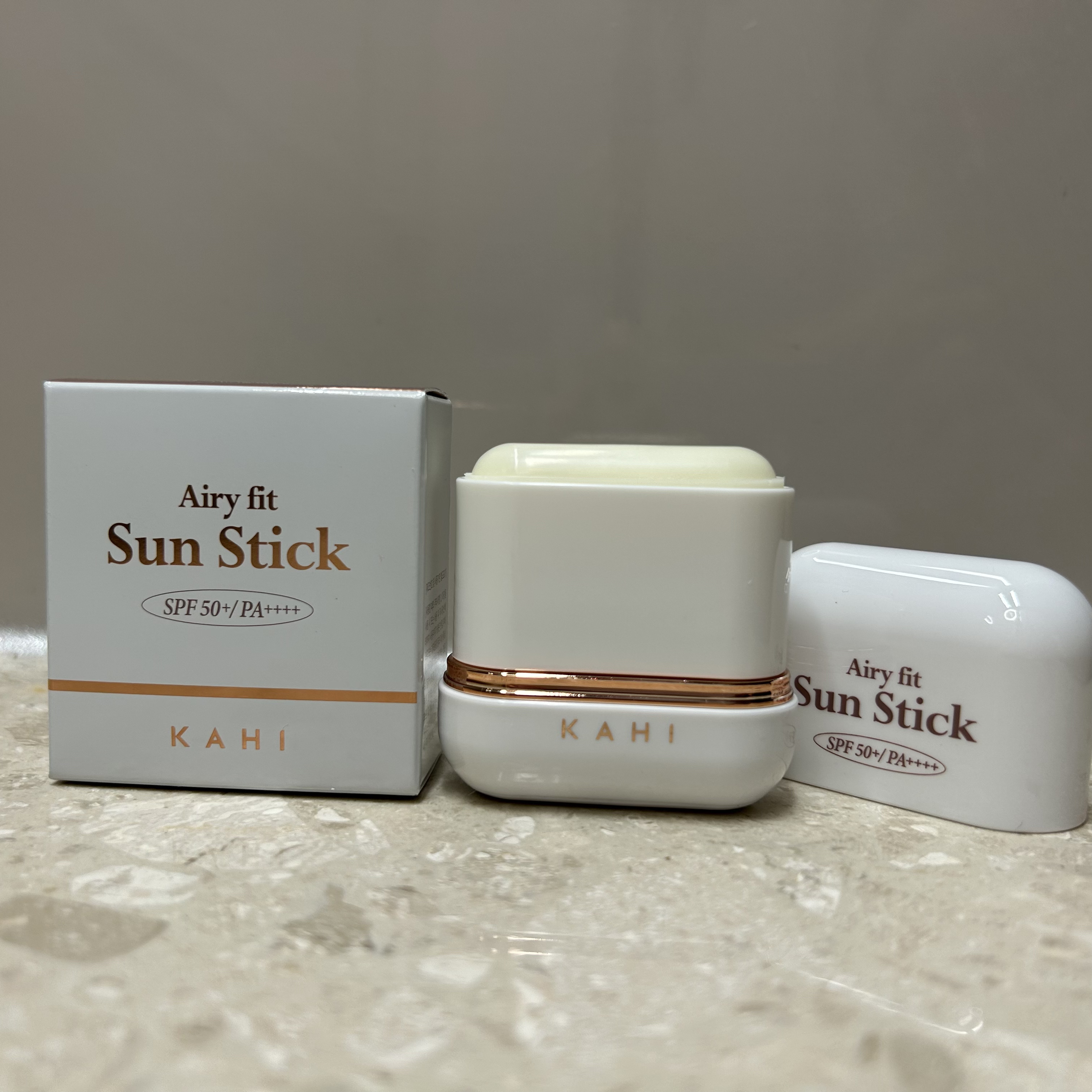 エアリーフィットサンスティック/KAHI/日焼け止めスティックを使ったクチコミ（2枚目）