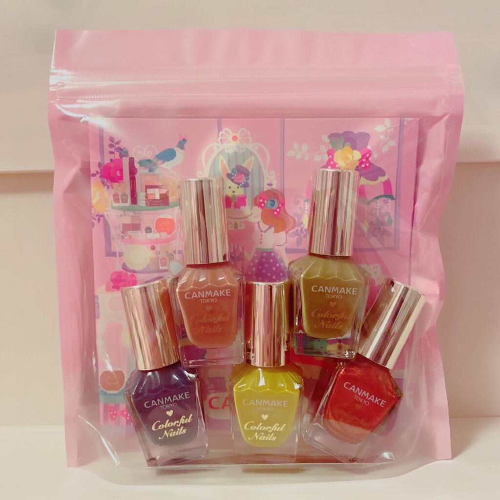 カラフルネイルズ/キャンメイク/マニキュアを使ったクチコミ(4枚目)