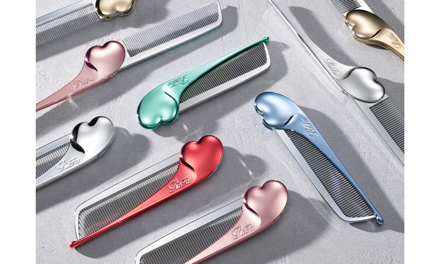 ReFaの大人気折りたたみ式ヘアコーム「HEART COMB Air」に3色の新色が登場!のサムネイル