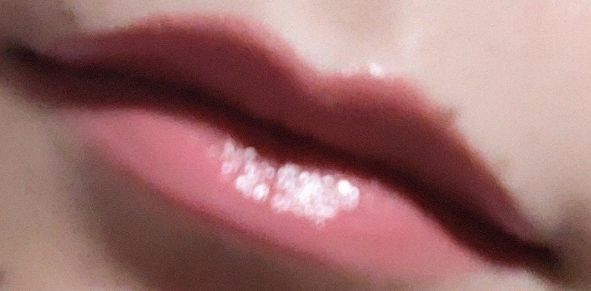 なの on LIPS 「ヴィセネンマクフェイクルージュ💄💋夜明けの人魚すばらしい粘膜色..」(2枚目)
