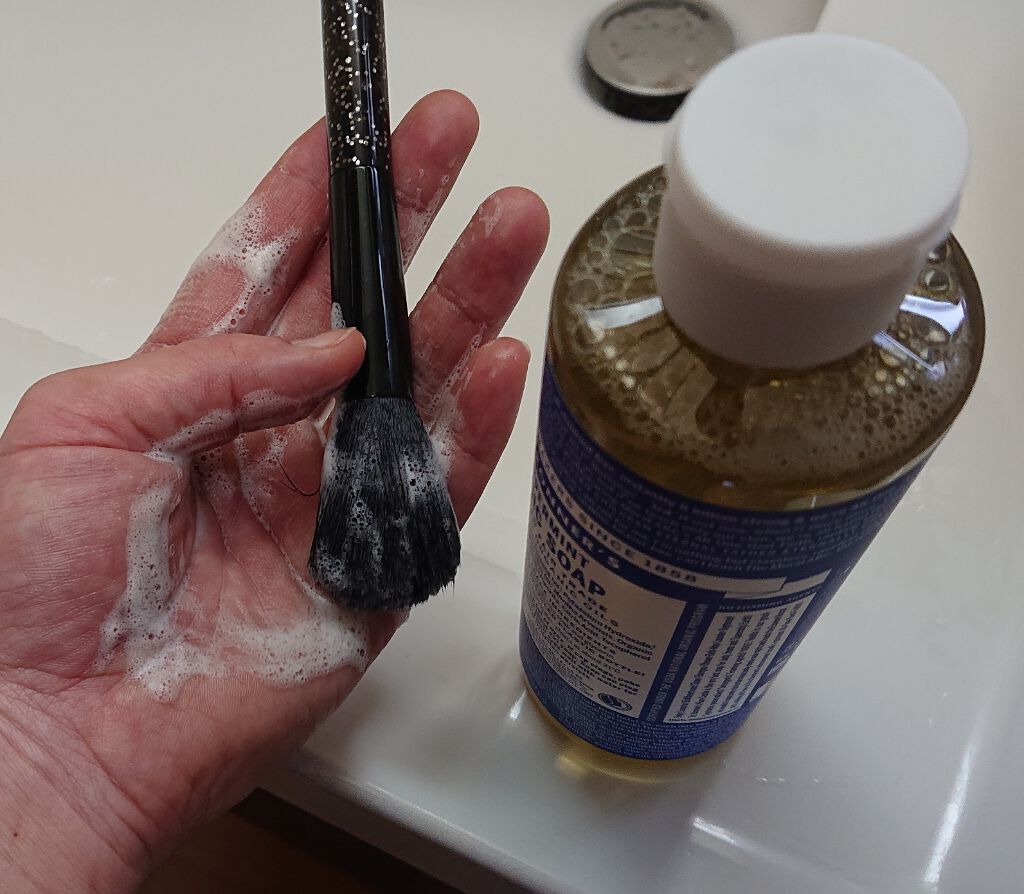 マジックソープ ペパーミント/ドクターブロナー/ボディソープを使ったクチコミ(4枚目)