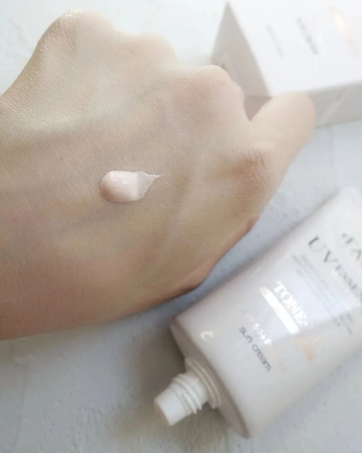 ダルバ ホワイトトリュフファーストスプレーセラム/ダルバ/ミスト状化粧水を使ったクチコミ（2枚目）