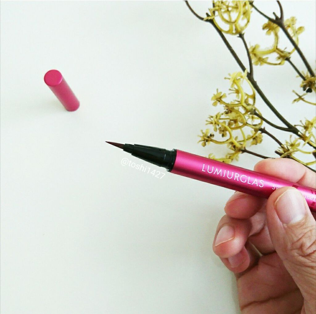 スキルレスライナー/LUMIURGLAS/リキッドアイライナーを使ったクチコミ（2枚目）