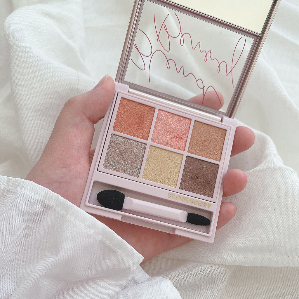 オーラクリエイション 001 ほおずき＆シャイニーベージュ/BLEND BERRY/アイシャドウパレットを使ったクチコミ（2枚目）