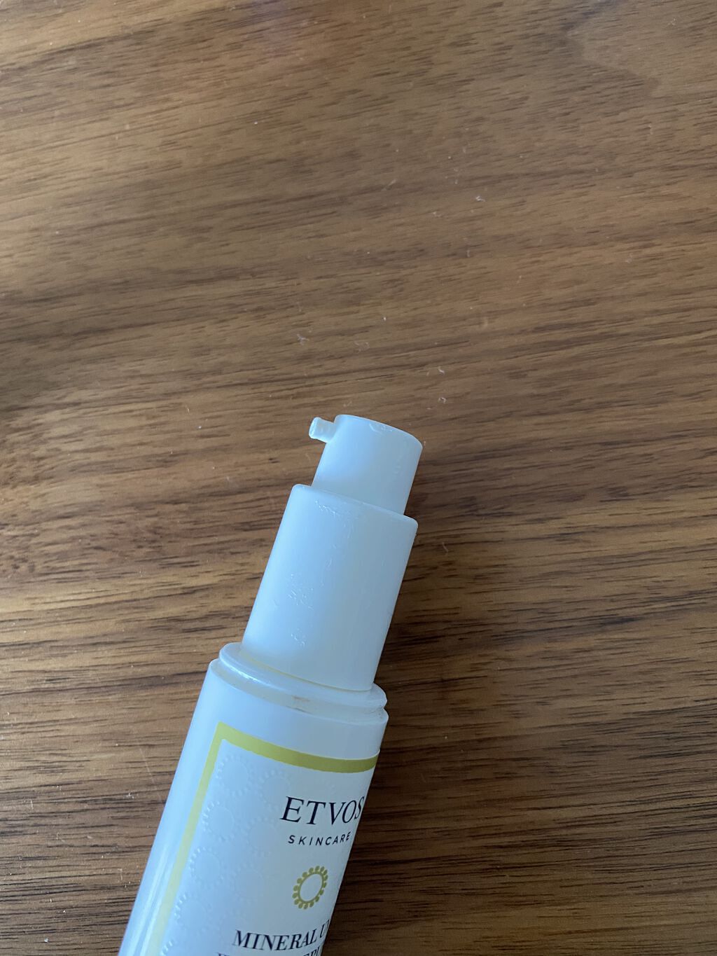 ミネラルUVホワイトセラム 通常デザイン/エトヴォス/日焼け止めローションを使ったクチコミ（3枚目）