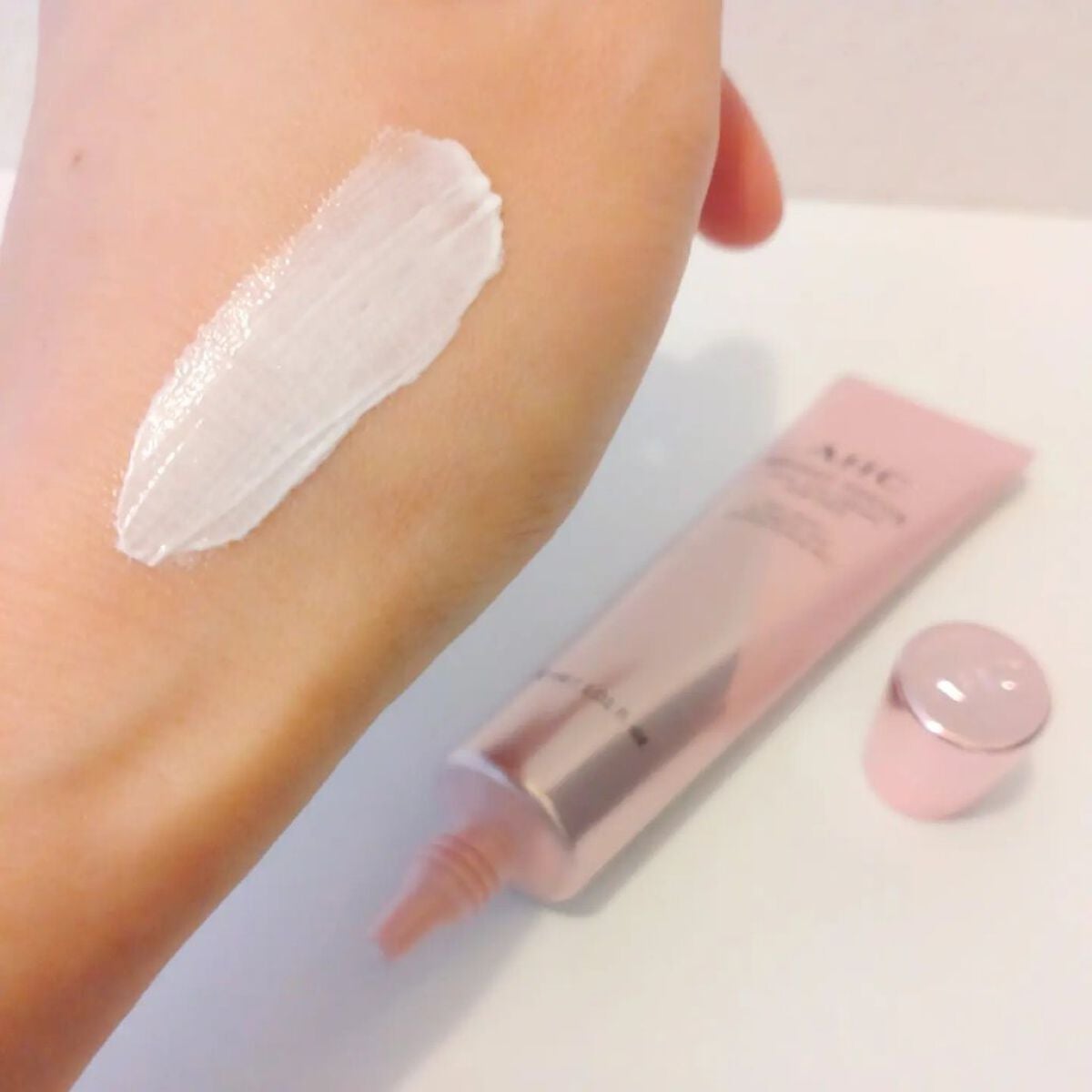 ブライト フォーカス リアル アイクリーム フォーフェイス/AHC/アイケア・アイクリームを使ったクチコミ(3枚目)