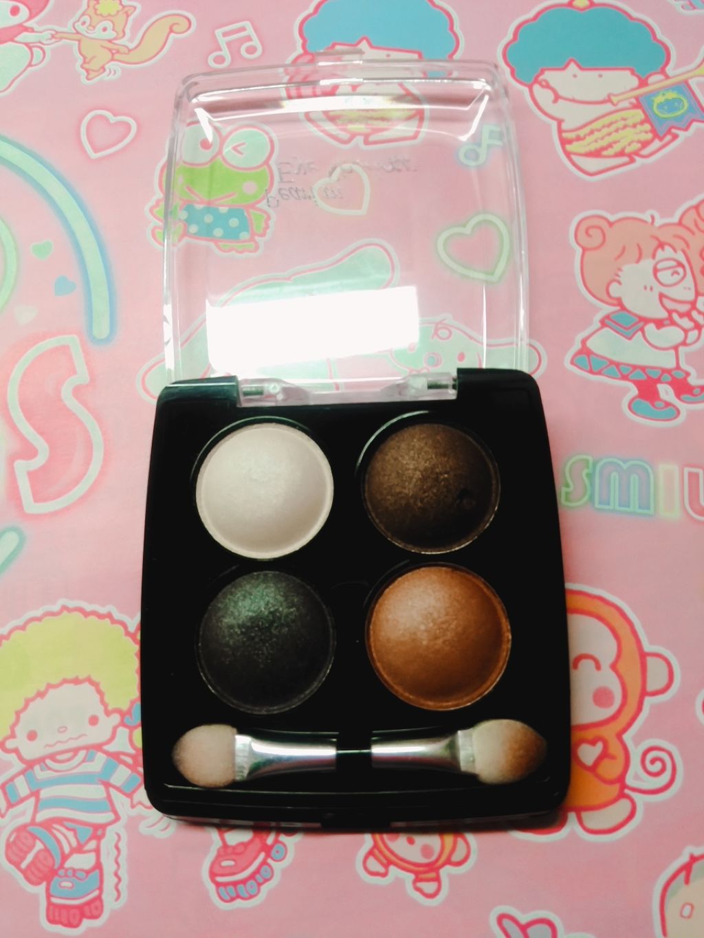 エルファー パールインアイシャドウ/DAISO/アイシャドウパレットを使ったクチコミ（1枚目）