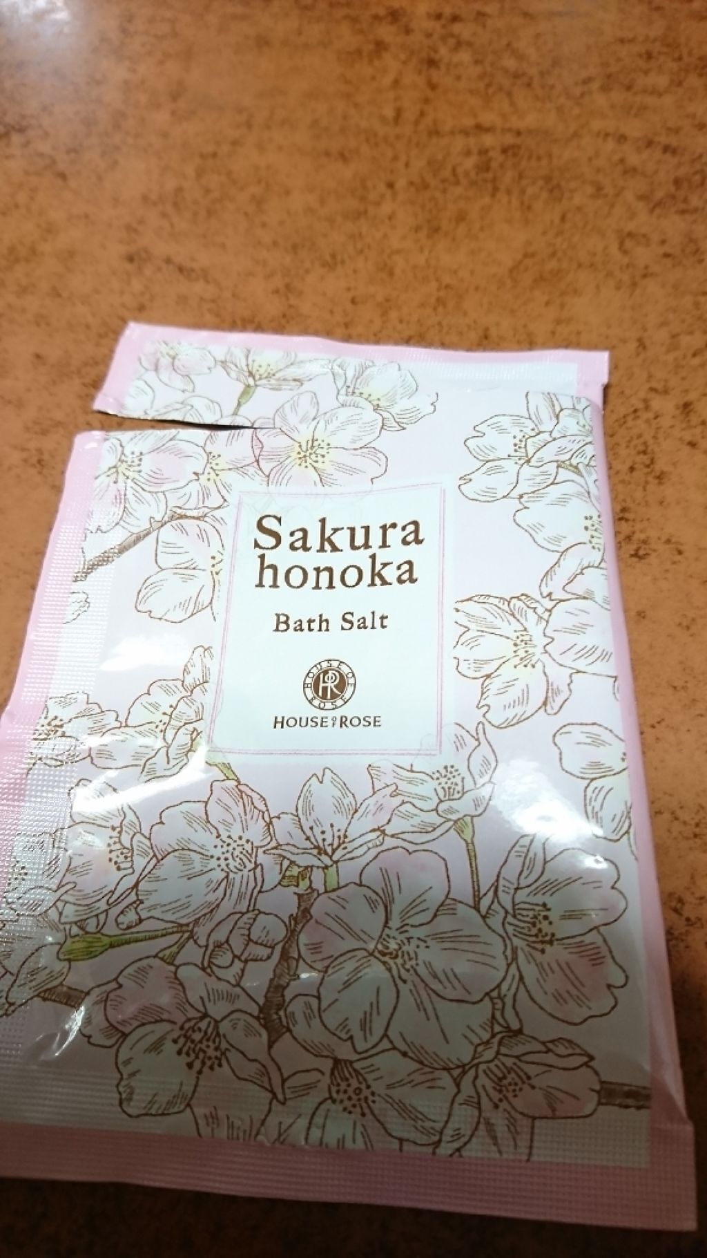 桜ほの香 バスソルト/ハウス オブ ローゼ/入浴剤を使ったクチコミ(1枚目)
