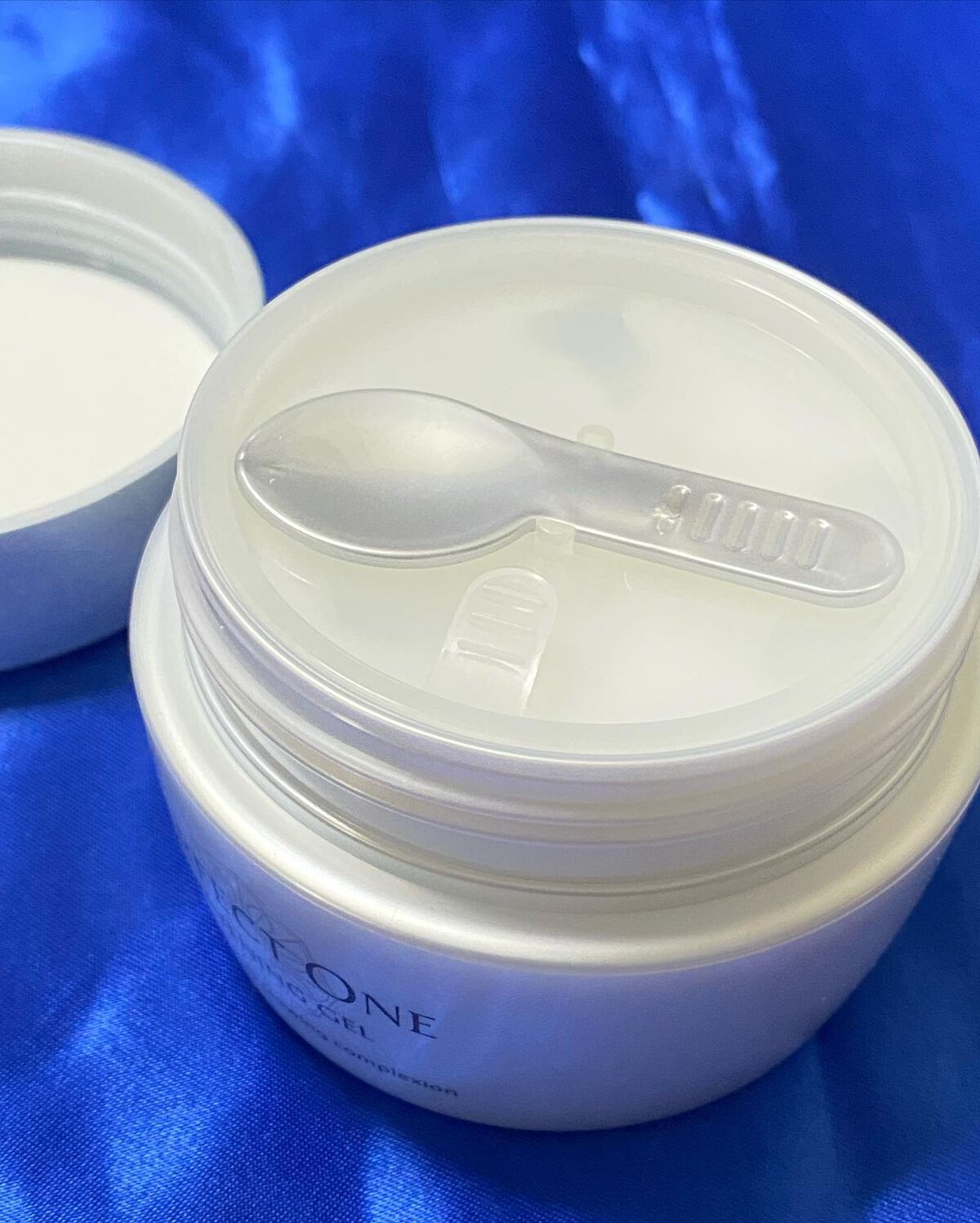 パーフェクトワン 薬用ホワイトニングジェル/パーフェクトワン/オールインワン化粧品を使ったクチコミ(3枚目)